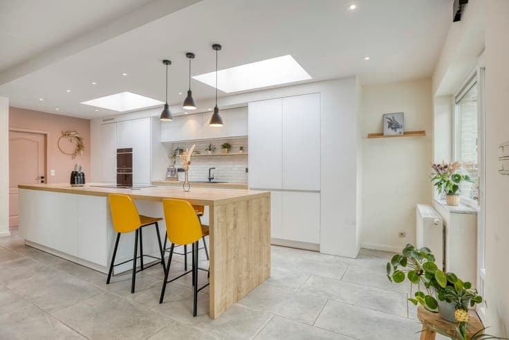 Spacious energy-efficient character home in Gentbrugge
