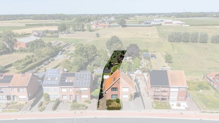 Semi-detached house with 4 bedrooms in Sint-Niklaas