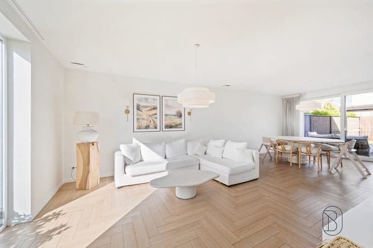beautifully finished, recent and energy-efficient home