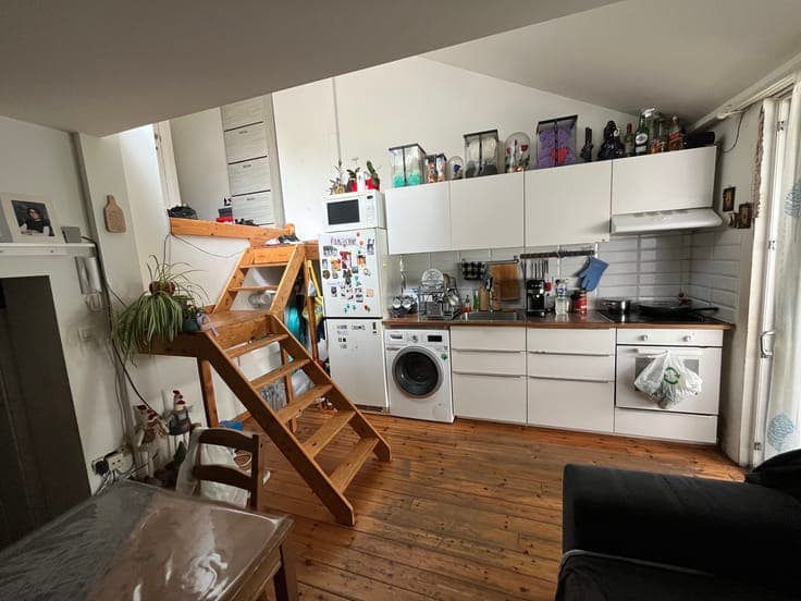 House effectively comprising 4 apartments, with a garden