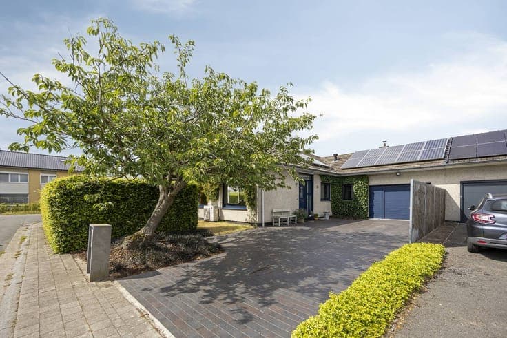 Ready-to-move-in terraced buildings in an ideal location