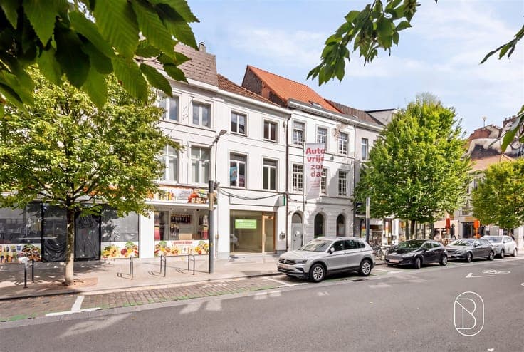 Office & retail space in central Kortrijk