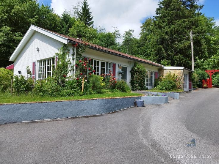 Bungalow + jardin + étang