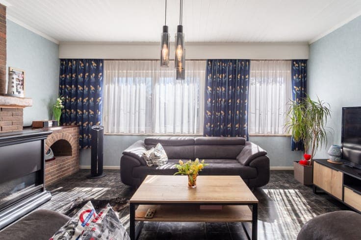 Uiterst ruime woning, veel lichtinval, mooie tuin, instap...