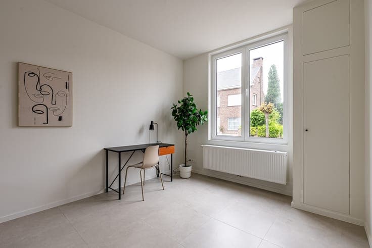 Stijlvol gerenoveerde woning met tuin en parkeerplaats