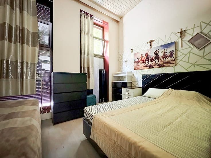 Bourgeois House for Sale in Saint-Gilles