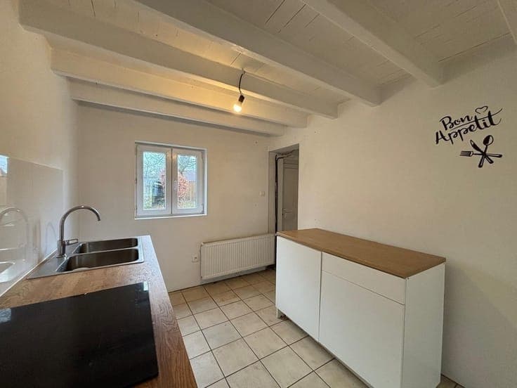 RUSTIC 3-BEDROOM HOME IN EVERBEEK