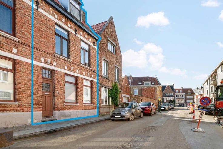 Stately comfortable city house with a lovely city garden, n