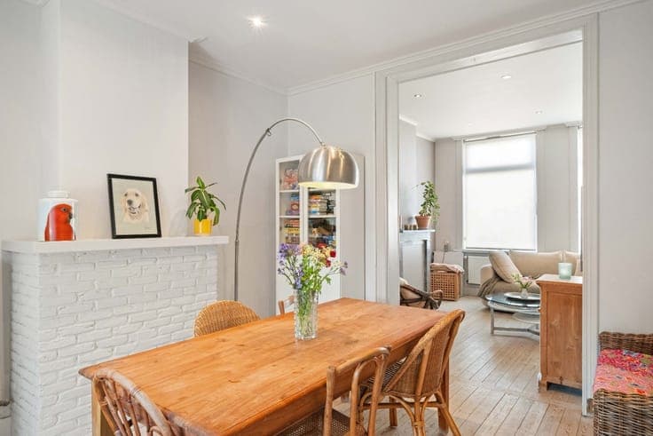 Stately comfortable city house with a lovely city garden, n