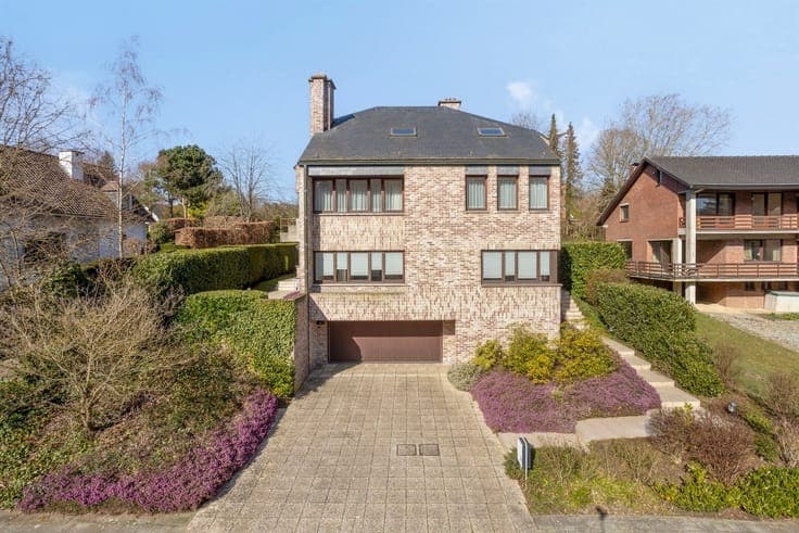 Beautiful and spacious villa in the Arboretum neighborhood