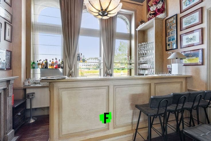 Beautiful mansion (furnished as a banquet hall & restaurant…