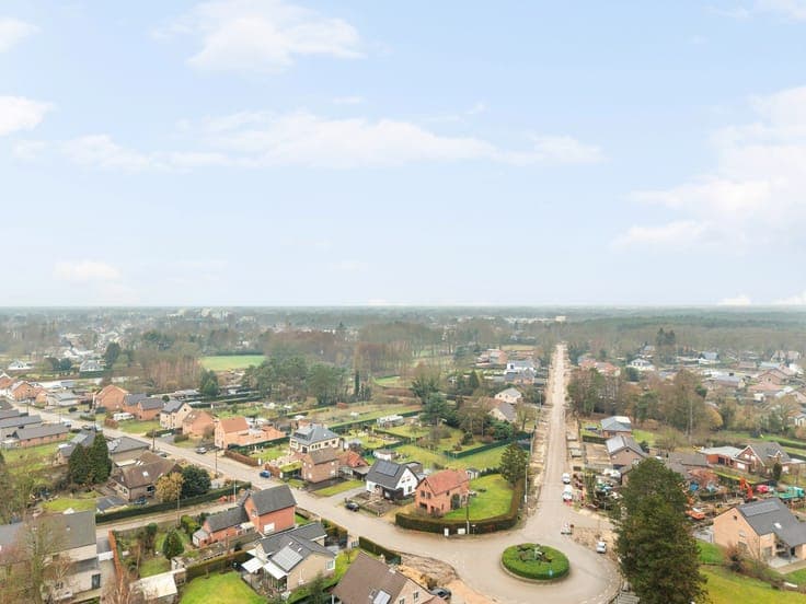 Ideally located house on a plot of approximately 898m2 in Z