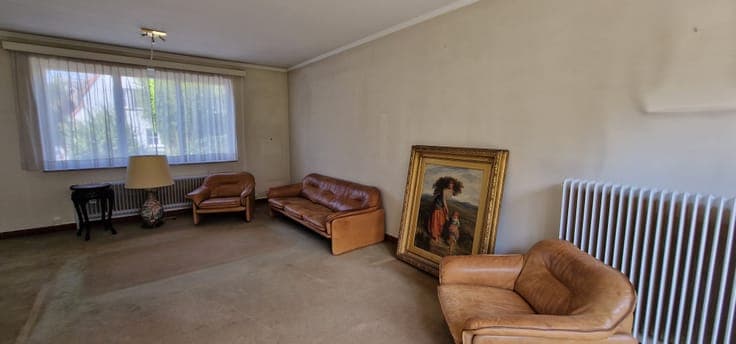3-bedroom house, garden, cellars and garage