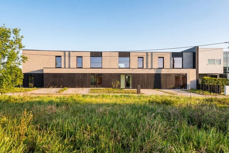 Modern family home in Marke