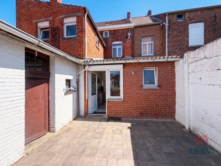 Grande maison bourgeoise avec jardin