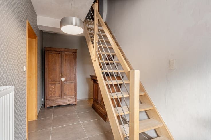 Ruime gezinswoning met 4 slaapkamers, 2 badkamers en zonn...