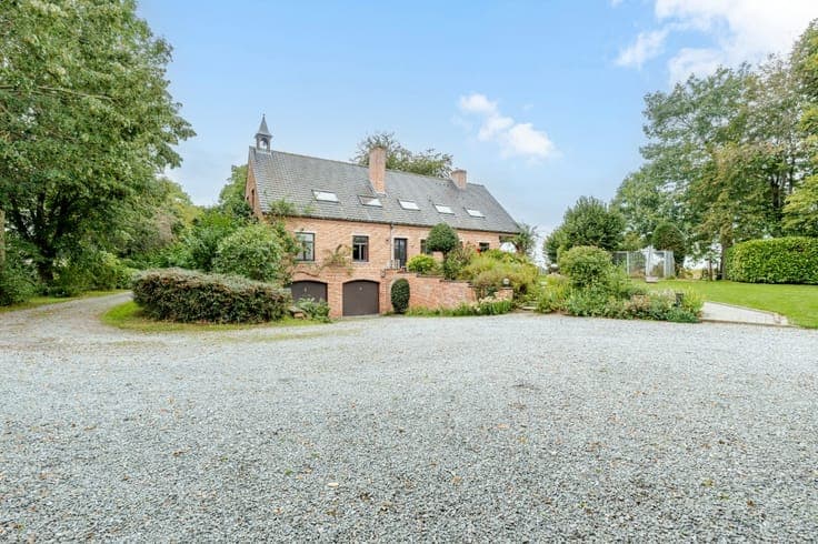 House in Bever