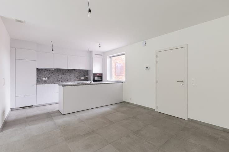 Instapklare gesloten nieuwbouwwoning in Houthulst, zeer e...