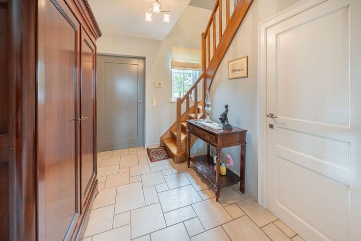 Detached villa with sunny garden and EPC rating B