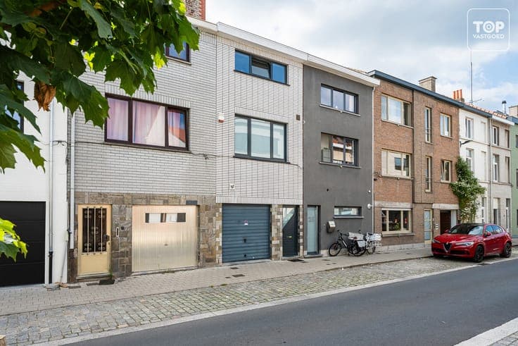 Woning op TOP ligging met 3 slaapkamers, tuin en garage