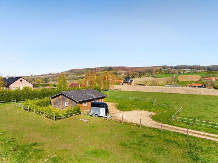 Chalet op perceel van 7225m2 in recreatiegebied!