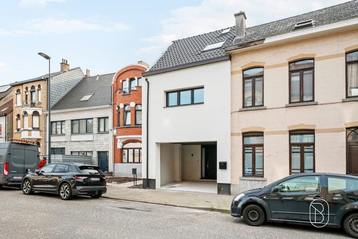 A move-in-ready, energy-efficient 4-bedroom home with a gard