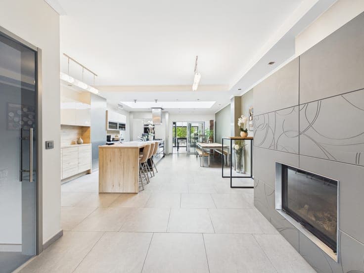 BUIZINGEN - RENOVATED 3 BEDR. HOUSE +OFFICE & GARDEN - EPC B