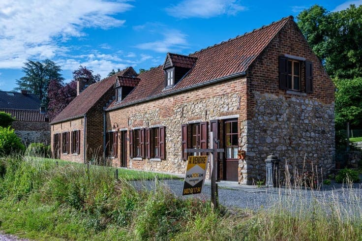 Sale - House Soignies - 200,000 €