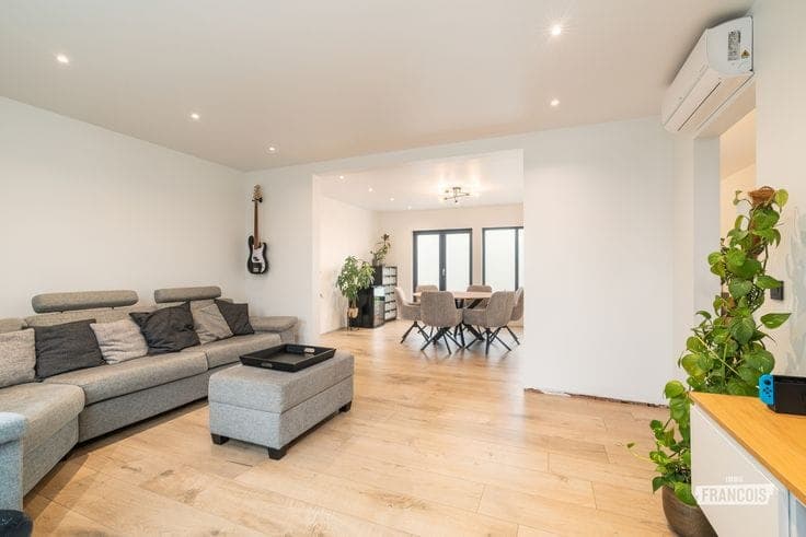 Fully renovated property with an EPC rating of A for sale i…