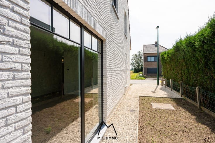 Fantastische nieuwbouwwoning met vier slaapkamers op rust...