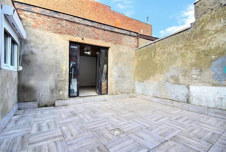 Maison familiale 4 chambres avec grand garage attenant et co
