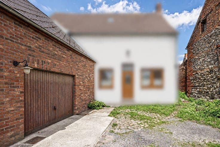 House in Angre