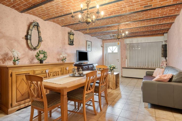 VERZORGDE WONING met grote tuin - 1slpk + 2 mogelijk op z...