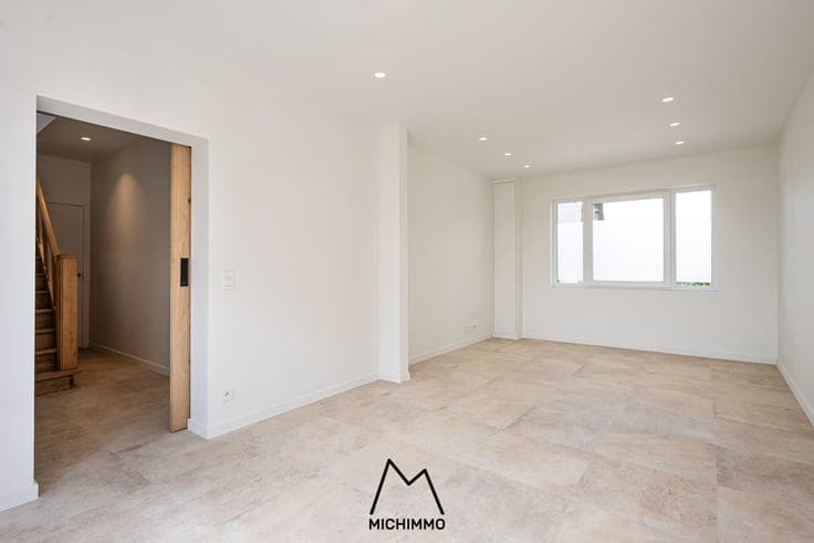 Compleet gerenoveerde woning met grote zolder en grote ga...
