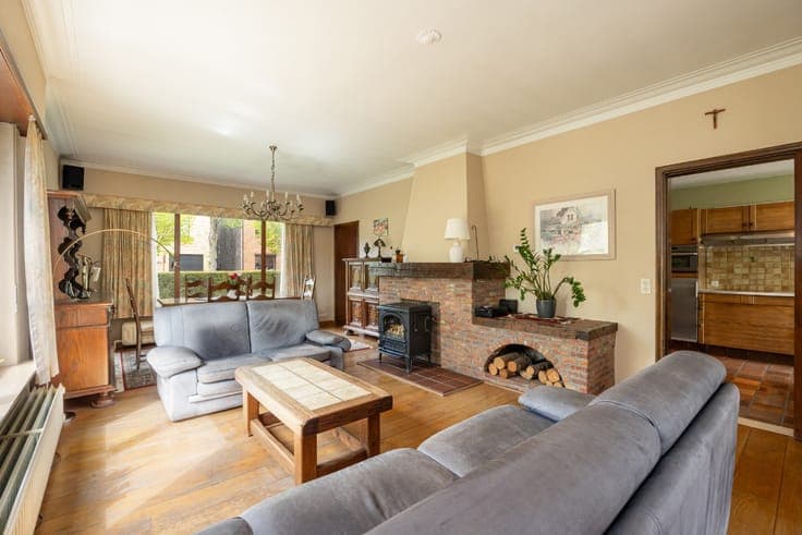 Vrijstaande woning in Brasschaat op perceel van 543 m²