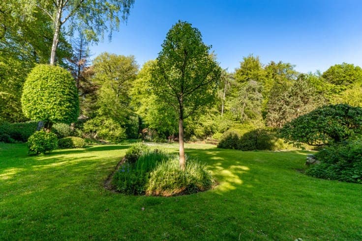 Prince d'Orange. Jardin Sud-Ouest. Magnifique Potentiel.