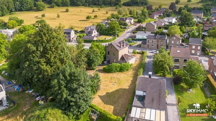 CHARMANTE MAISON - 4 CHAMBRES - GRAND JARDIN 1200M2 - GARAGE