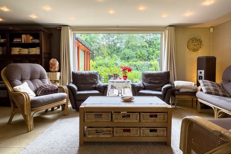Uitstekend gelegen woning met 4 slaapkamers en een pracht...