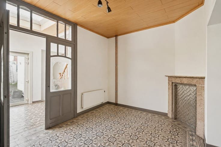 Instapklare woning met 2 slpk en tuin in het centrum