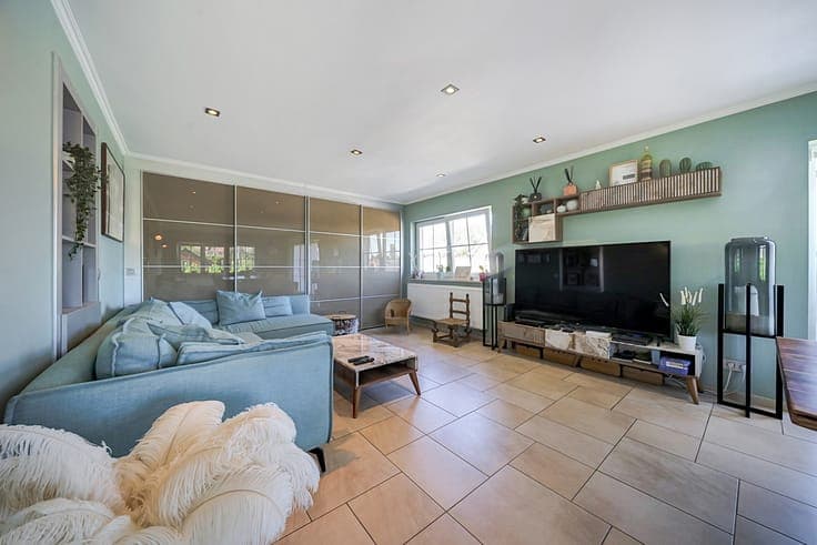 Spacieuse villa 4F avec 3ch, bureau, double garage et jardin