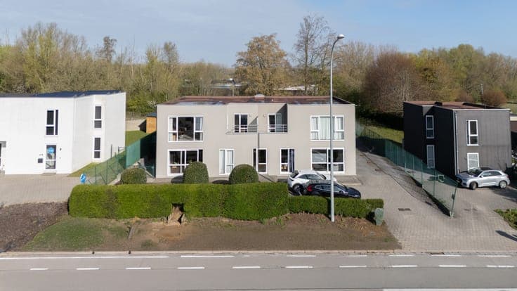 Volledig verhuurd appartementsgebouw met 6 units op topli...