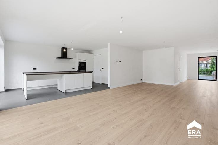 For sale — new-build home with garden in Rumbeke