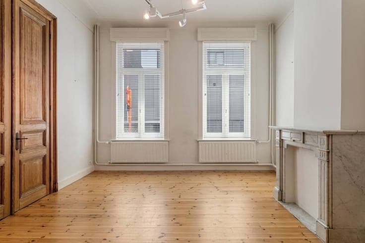 Authentic 4-bedroom townhouse in the heart of Roeselare