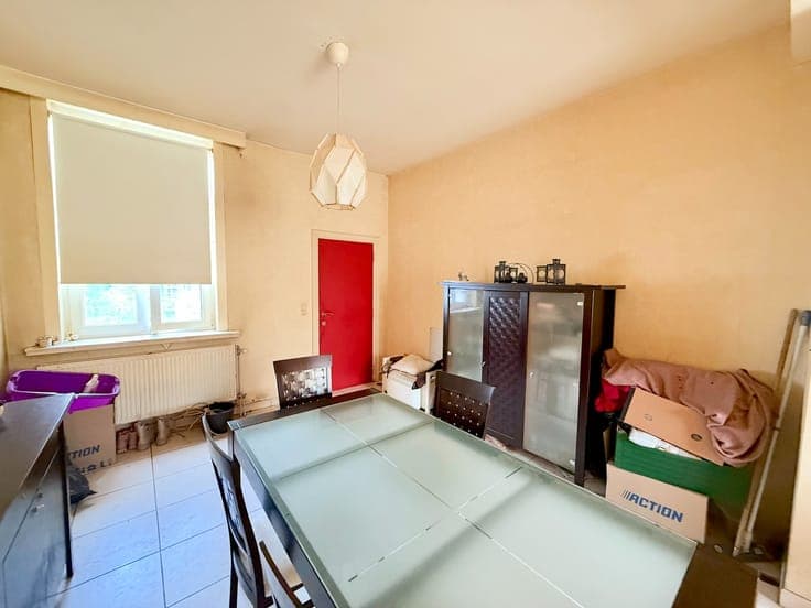 Ruime woning met 4 slaapkamers en tuin!