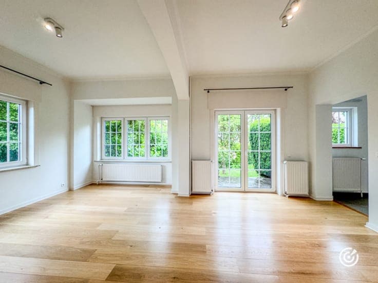 Superb 3bedroom villa, with the possibility of 5 bedrooms!