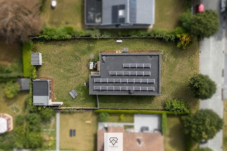 Moderne bungalow met EPC A en ruime kelder in Mariakerke