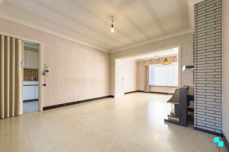 Rust gelegen woning met garage te Kachtem