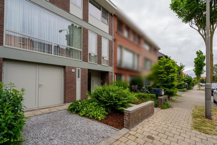 Spacious, renovated house with garden and terrace