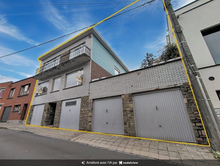 Spacious House to Renovate with Terraces and 4 Garages – Ans