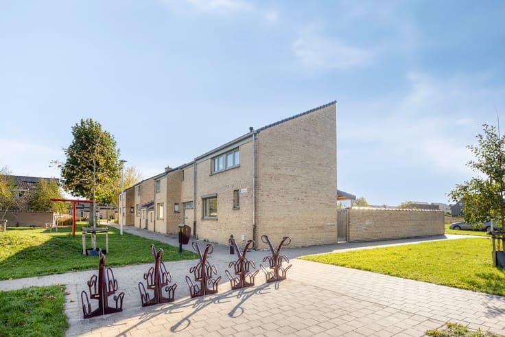Contemporary, sustainable and ready-to-move living in Poperi